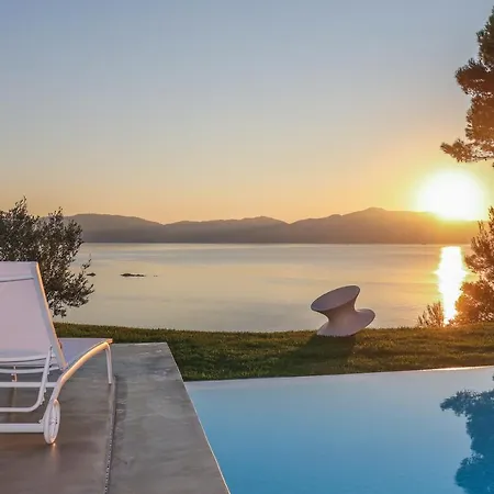 Thalasses Skiathos * 푼타