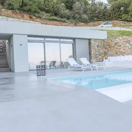 Thalasses Skiathos 빌라 푼타