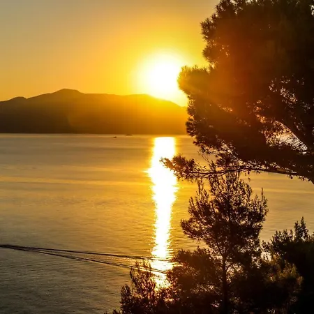 Thalasses Skiathos Villa *